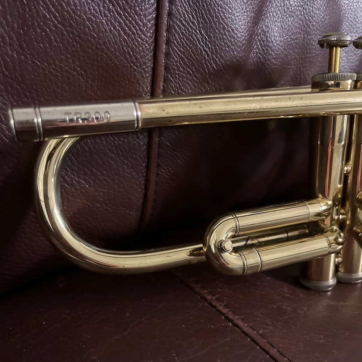 Bach Tr-300 Bb Trumpet SN 974788 ML (student)