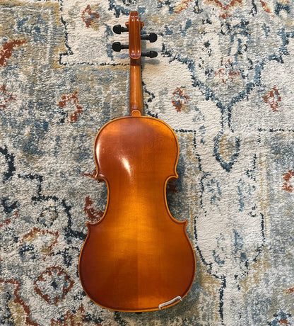 William Lewis and Sons “Dancla“ Model 126 (Ton-Klar) 4/4 Violin with Glasser bow. Made in Germany. No 126 serial 20432