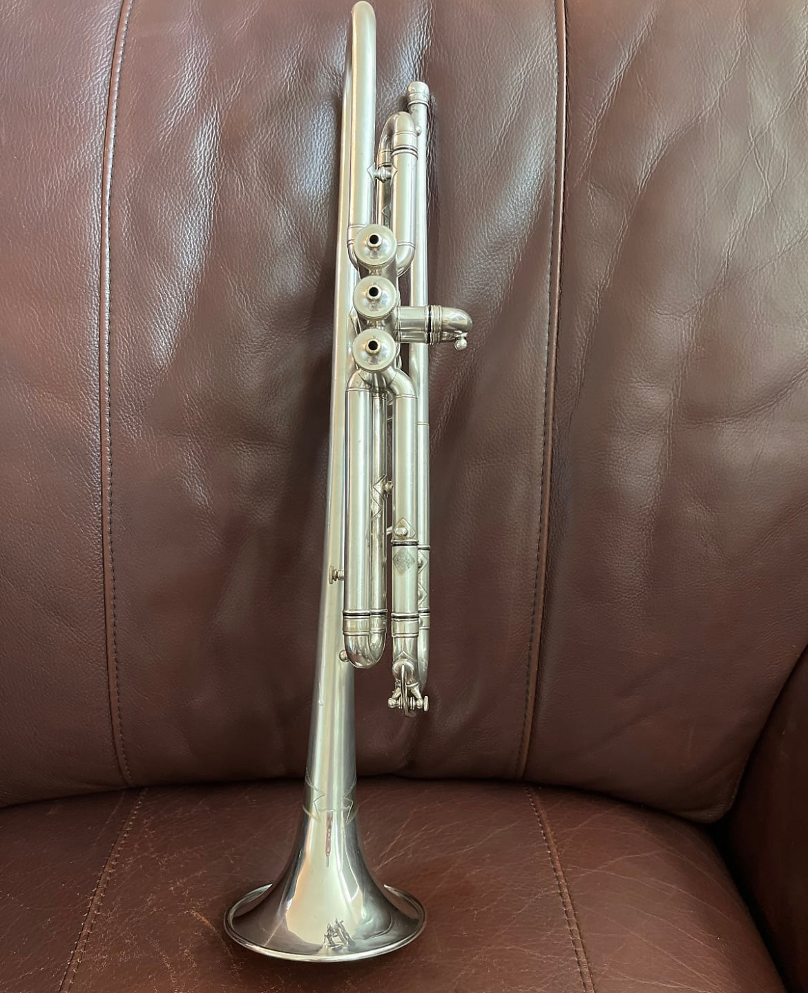 Buescher Model 9 Bb Trumpet (1921) (rare mute) (silver plated) (gold wash bell) (LP) SN 81491