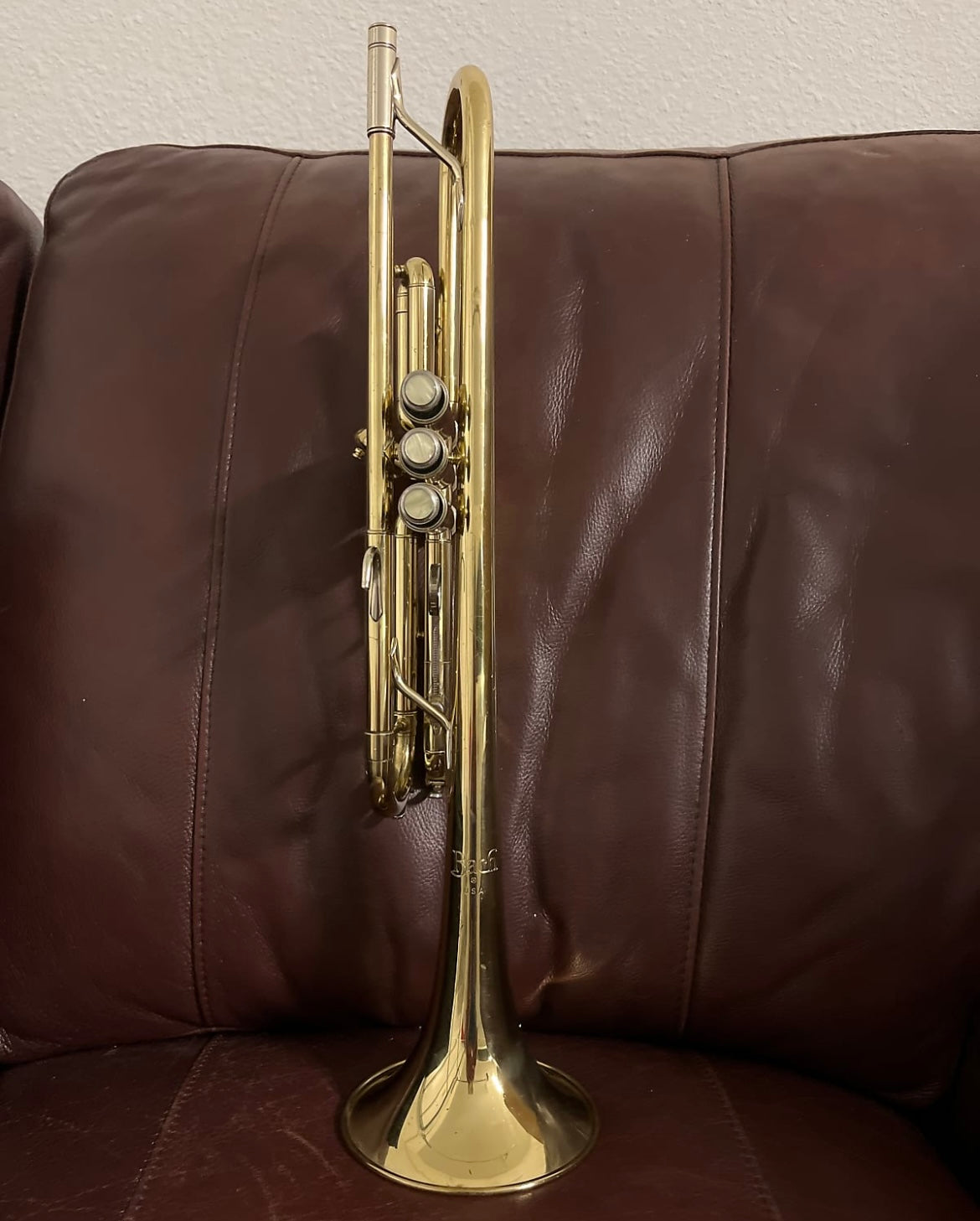 Bach Tr-300 Bb Trumpet SN 974788 ML (student)