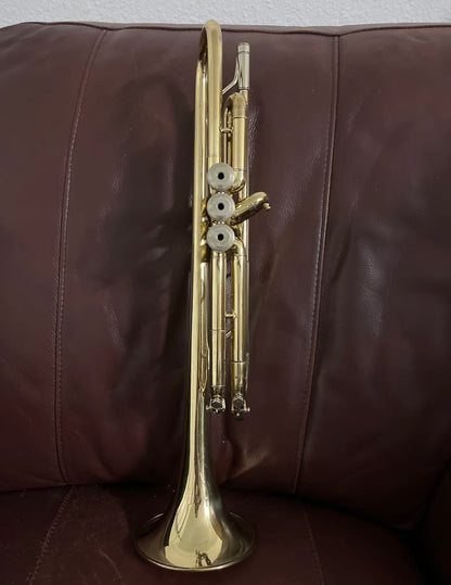 Bach Tr-300 Bb Trumpet SN 974788 ML (student)