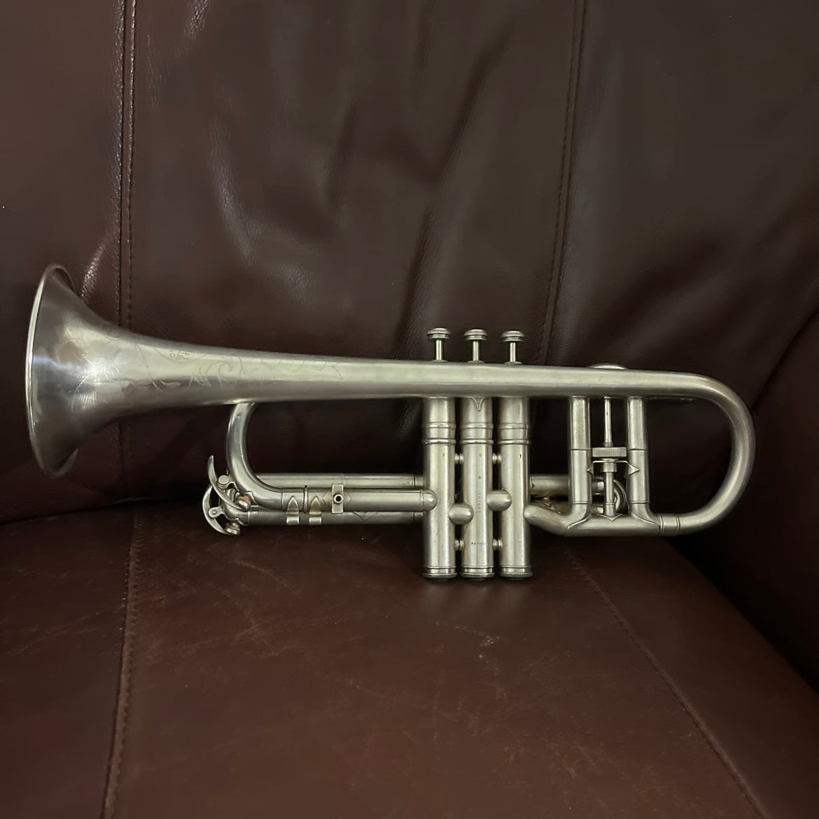 Conn Victor (model 4A) Bb and A cornet (1923) SN 199151 (Silver plated) (very rare) (opera glass - micro tuner)(professional)