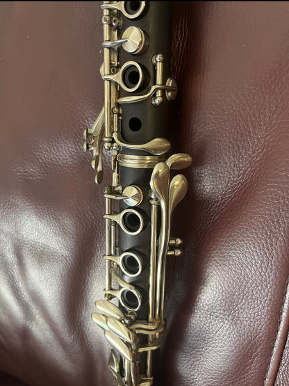 Carl Fischer Bb Artist Clarinet SN 965 (Grenadilla wood) (New York)