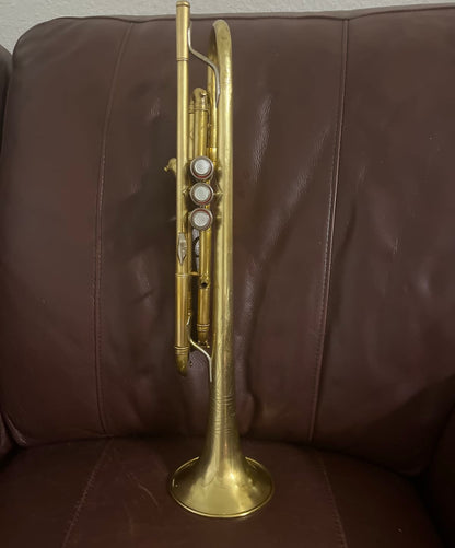 Blessing Artist Bb Trumpet (1945) SN 40517 (.468 bore) (New gold tint lacquer at 100%)(Professional)