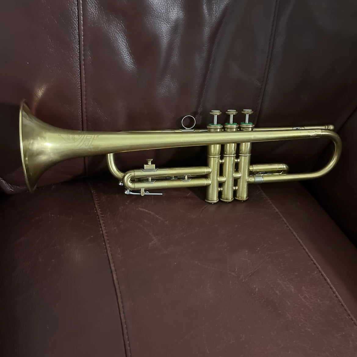 Olds Ambassador (1952) Bb Trumpet SN 72166 (new lacquer - gold tinted clear coat)