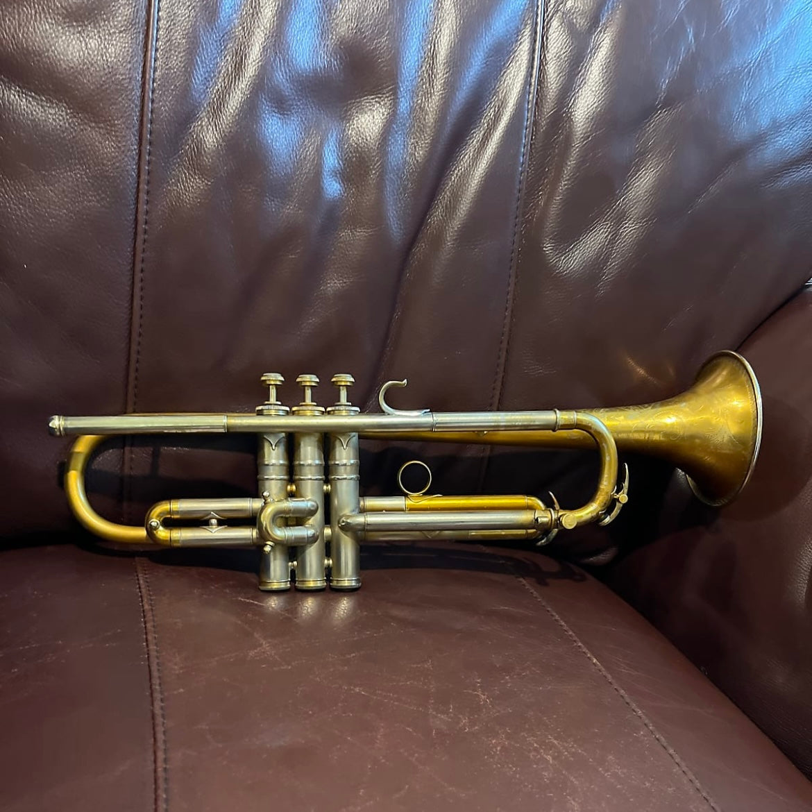 Conn 26B Bb Trumpet (1926) SN 237914 (Professional)(rare) w BI-222 mouthpiece (Conn 7)