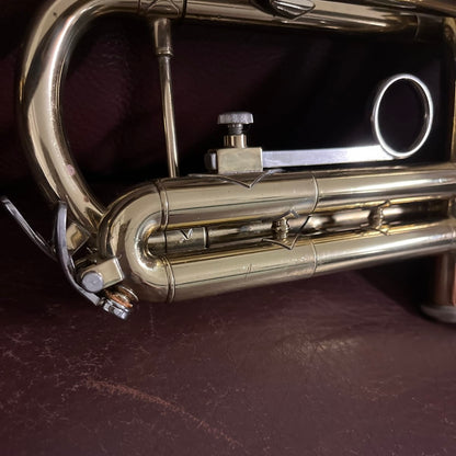 Bach Tr-300 Bb Trumpet SN 974788 ML (student)