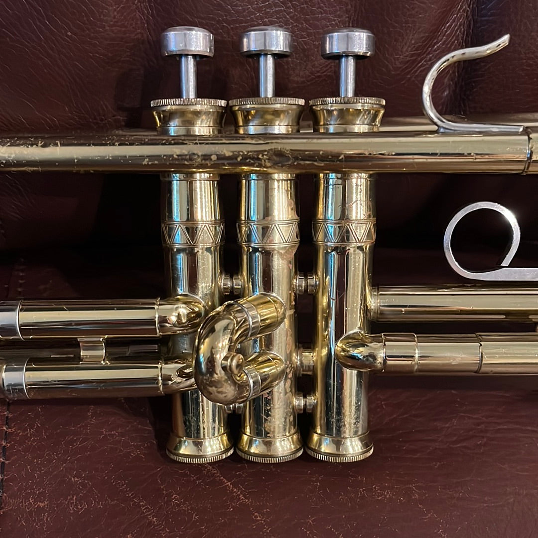 Holton Collegiate Bb trumpet SN 428485.