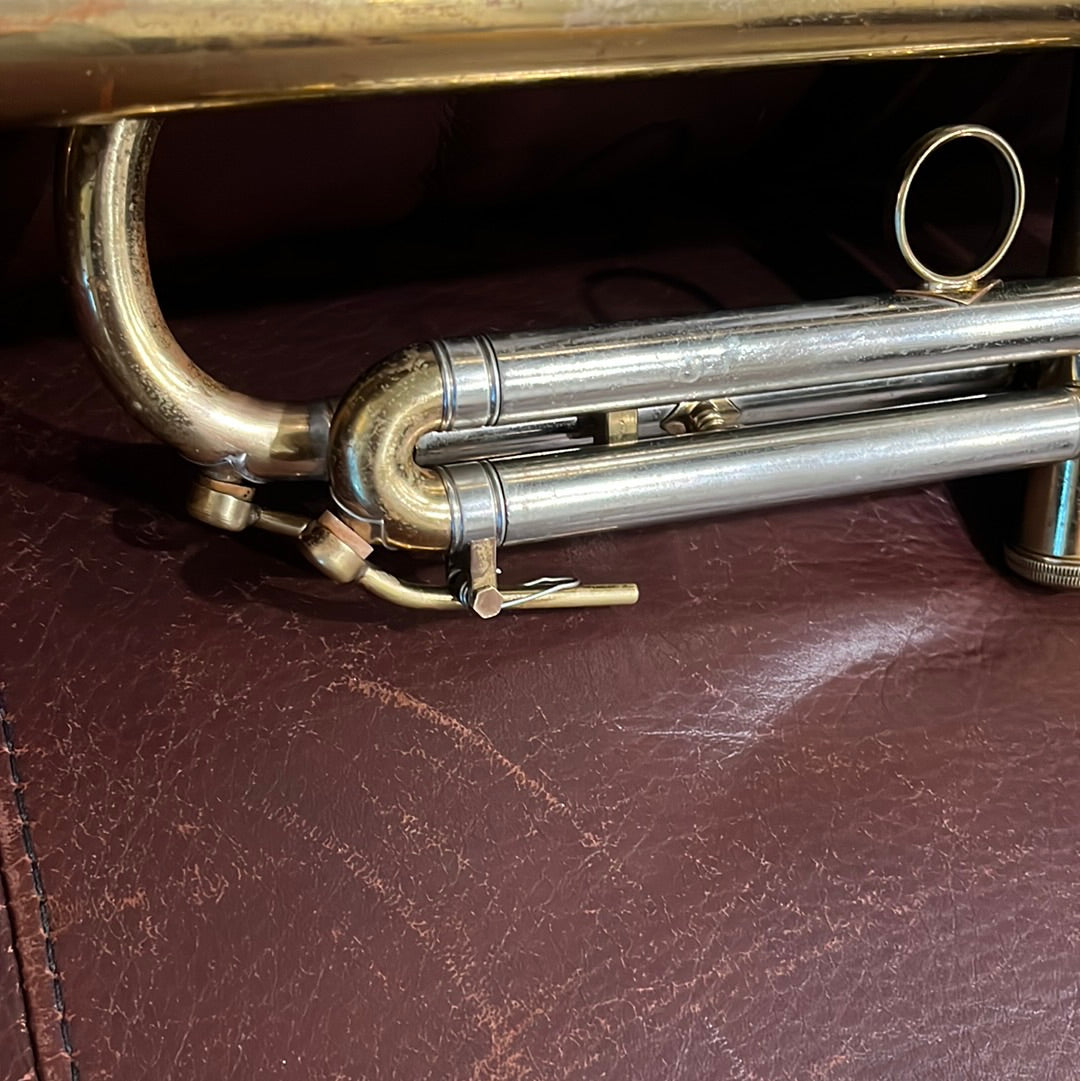 York National Bb trumpet SN 197094