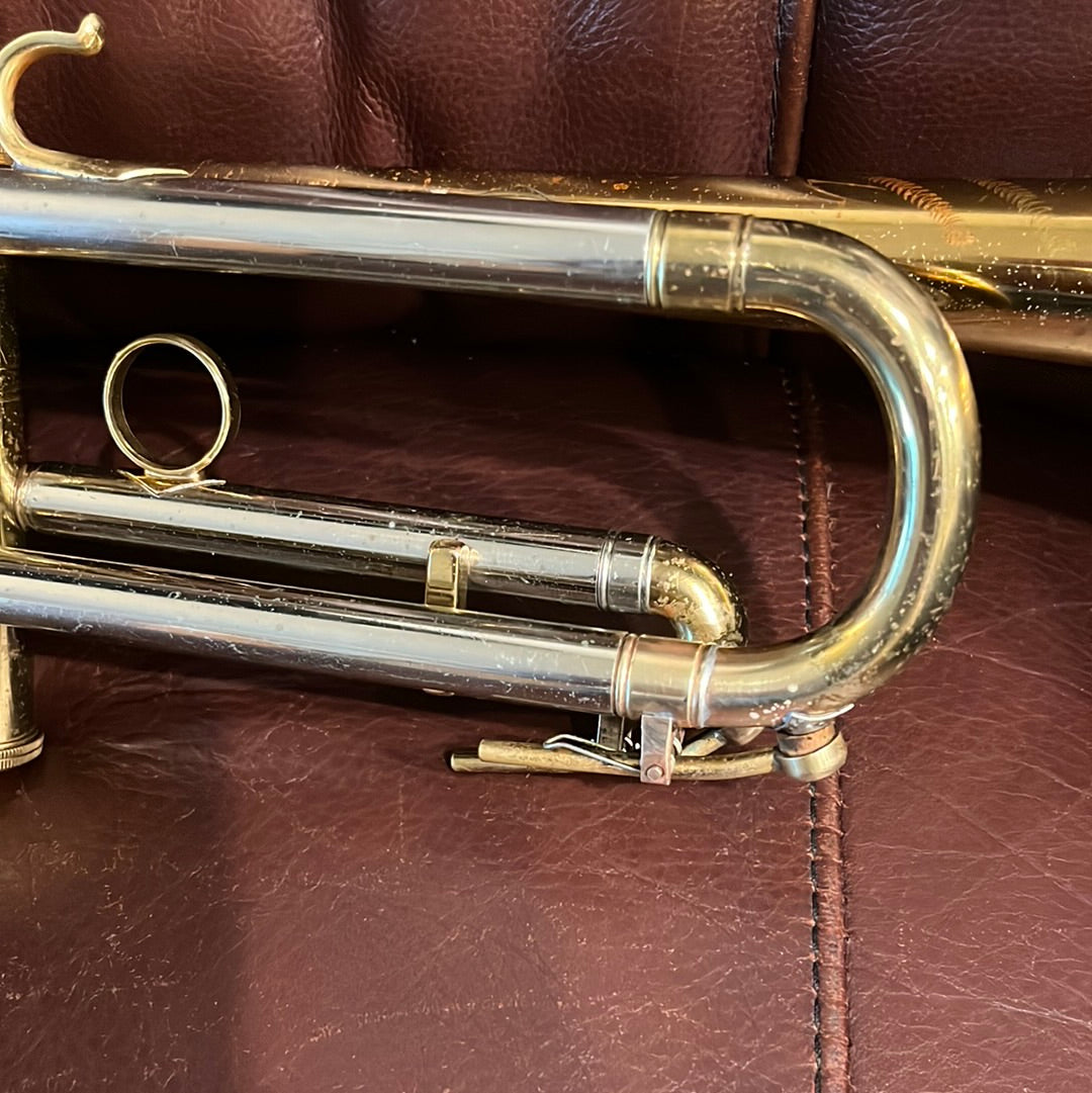 York National Bb trumpet SN 197094